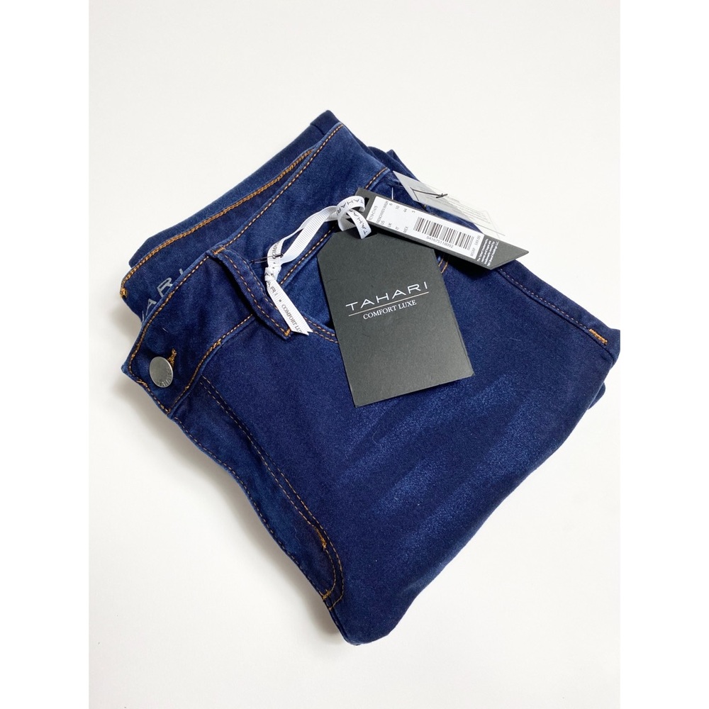 NWT TAHARI dark Wash skinny jeans - Size 6